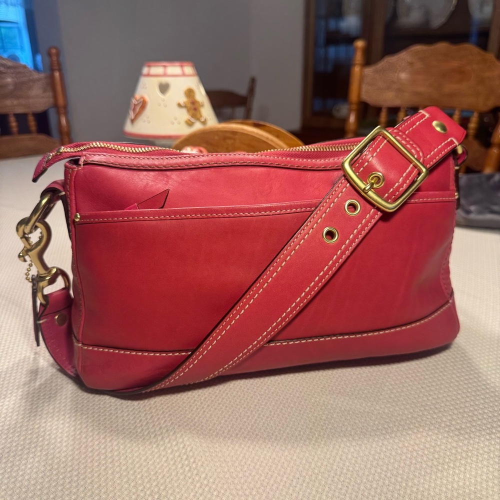 Coach Legacy Leather Shoulder Bag - Picture 3 of 9